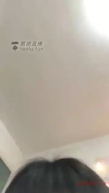 第一视角丝袜红绿灯