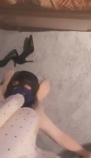 内裤调_内裤闻舔坐垫虐乳