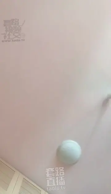 高跟鞋踩学生奶狗