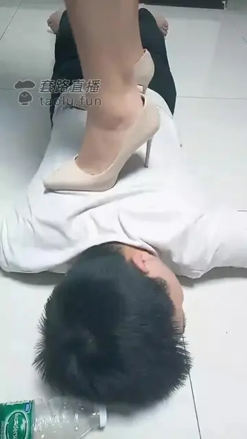 踩踏专场 高跟 爆菊 踢裆