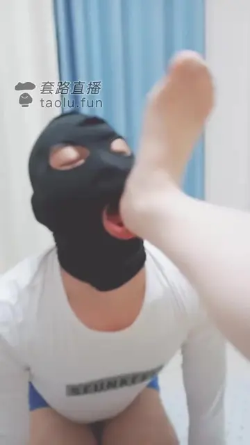 给主人好好忍着 深喉 狗狗想哭