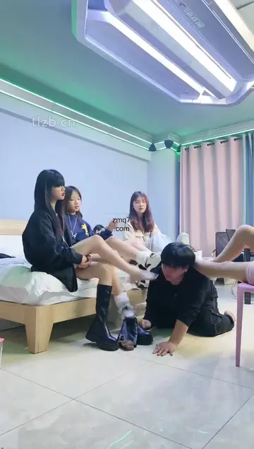 戏耍骚货