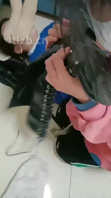 和素人玩双母狗