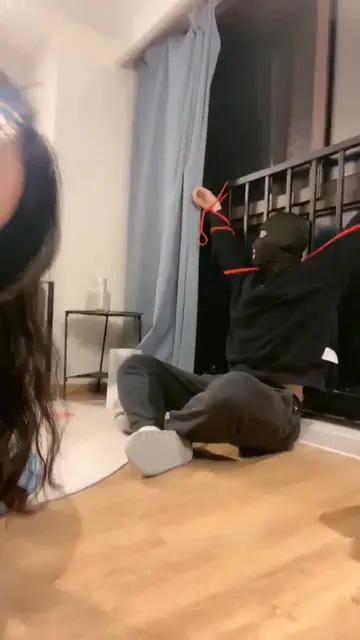 驯服猥琐的快递员1