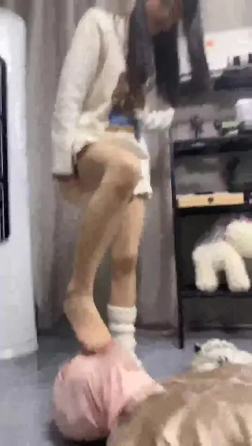 可爱的天花板 乔宝S