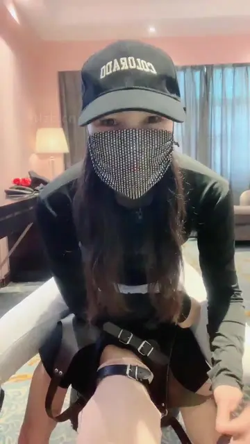女骑士驯马奴