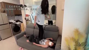 室友居然是女m