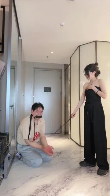 戒尺双打 脚来疯