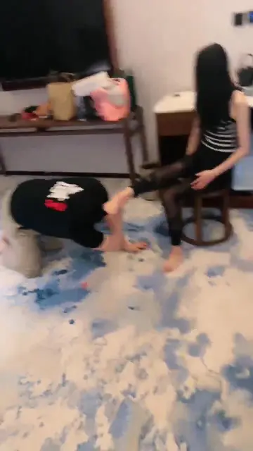 女幕和奴下奴